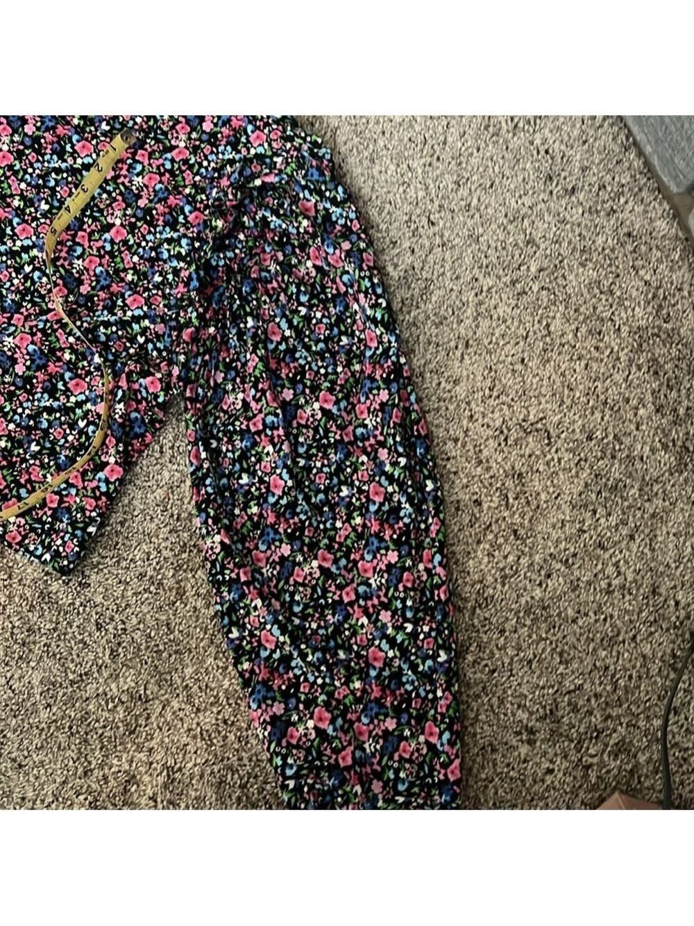 Zara top so pretty - Picture 5 of 7